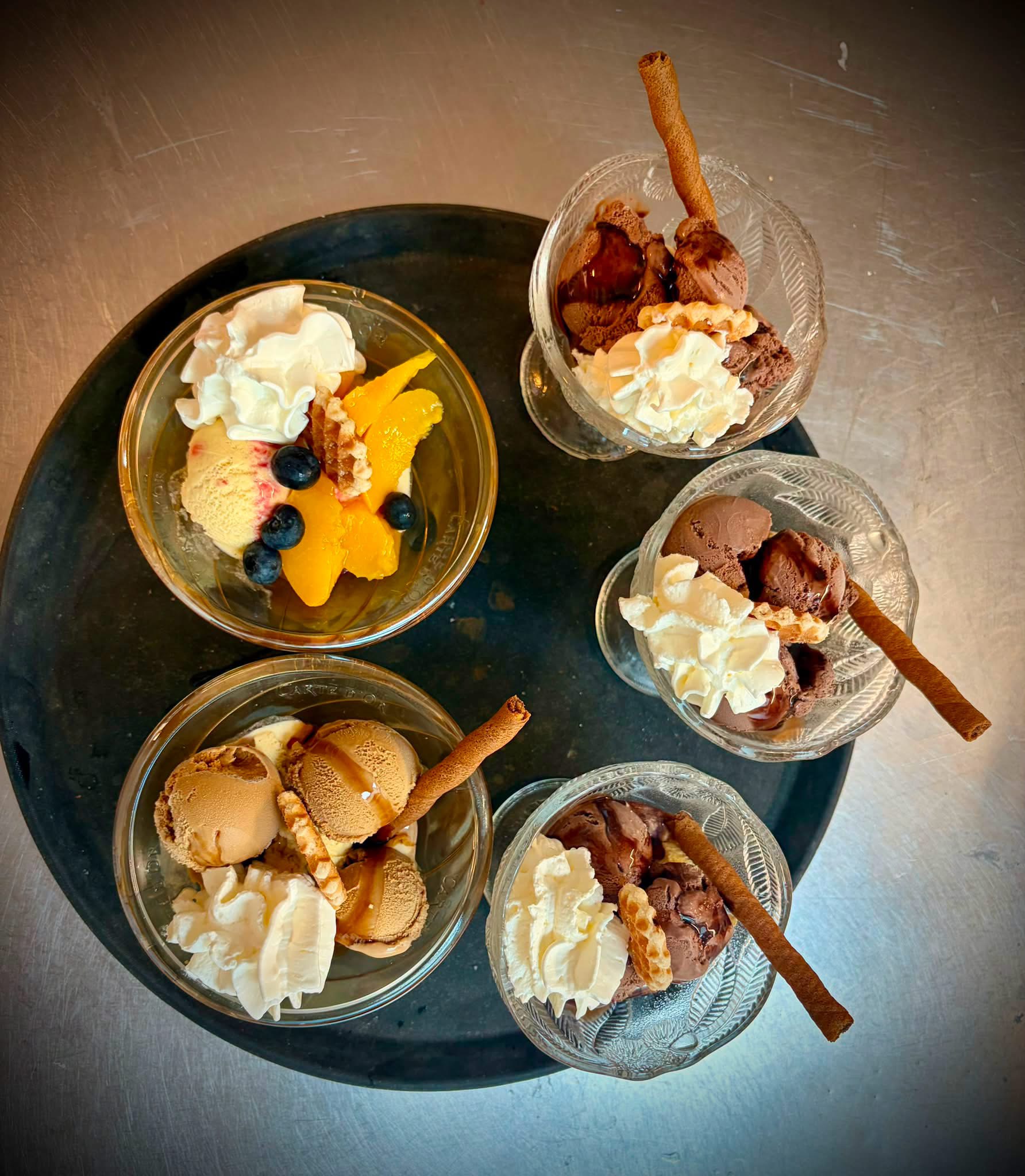 Assortiment de desserts glacés
